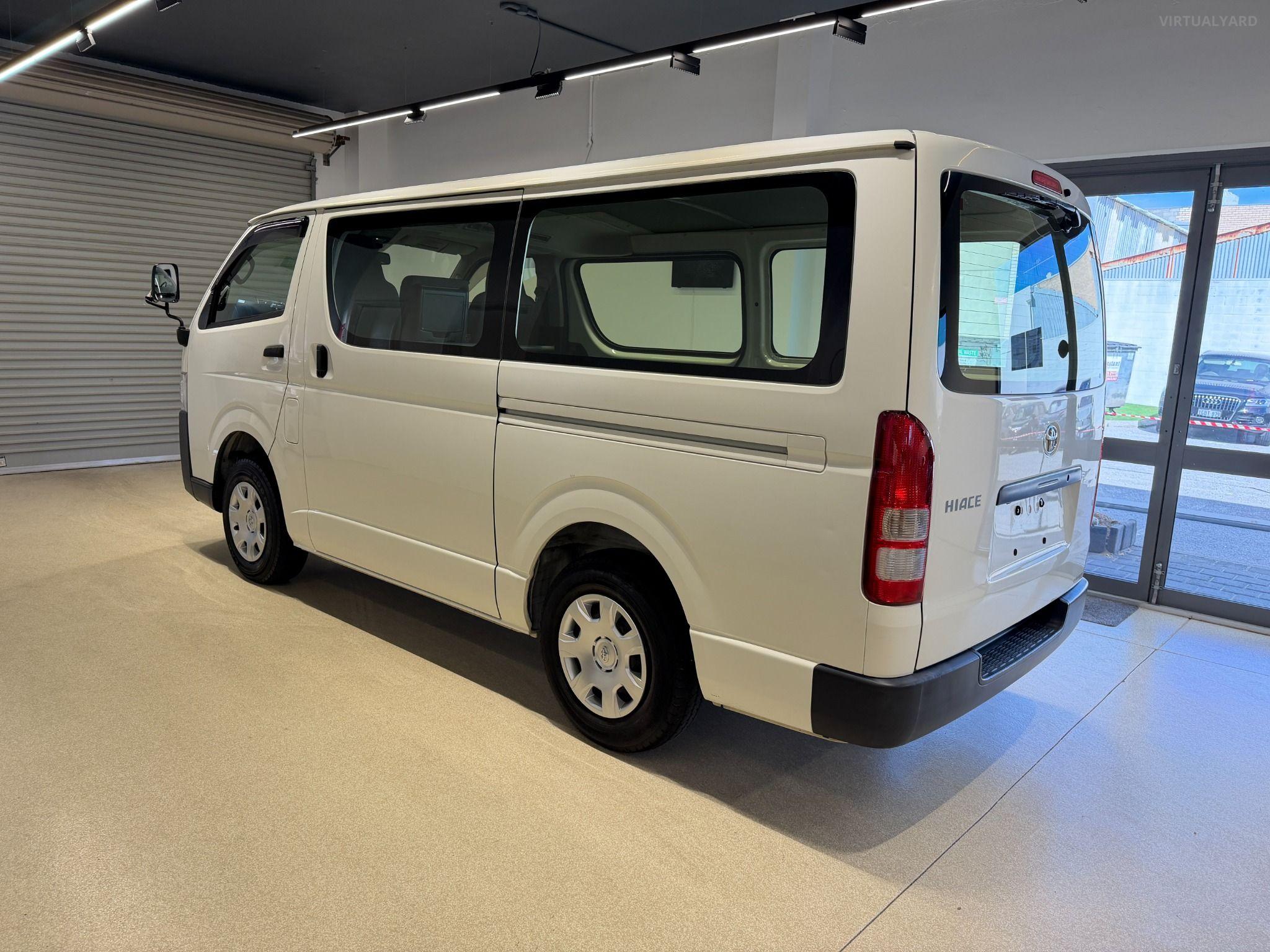 2020 TOYOTA HIACE LWB GDH206 AWD