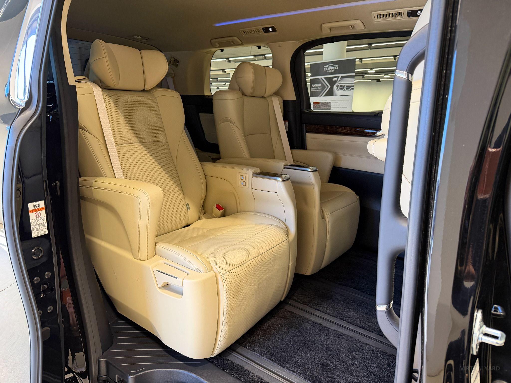 2022 TOYOTA ALPHARD HYBRID AWD AYH30