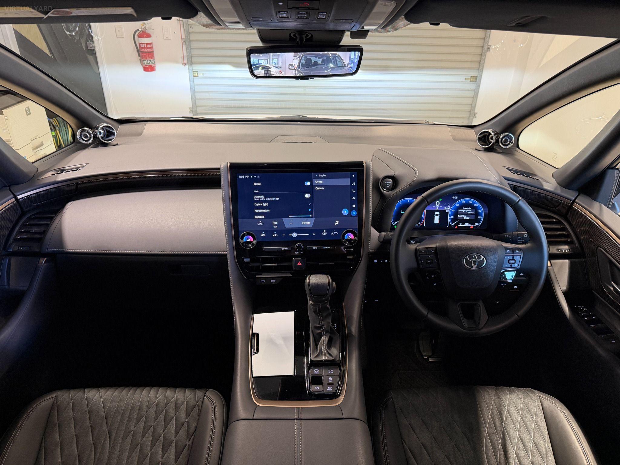 2023 TOYOTA ALPHARD HYBRID WELCAB AAHH40