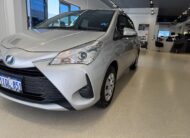 2019 TOYOTA VITZ HYBRID F 2WD NHP130