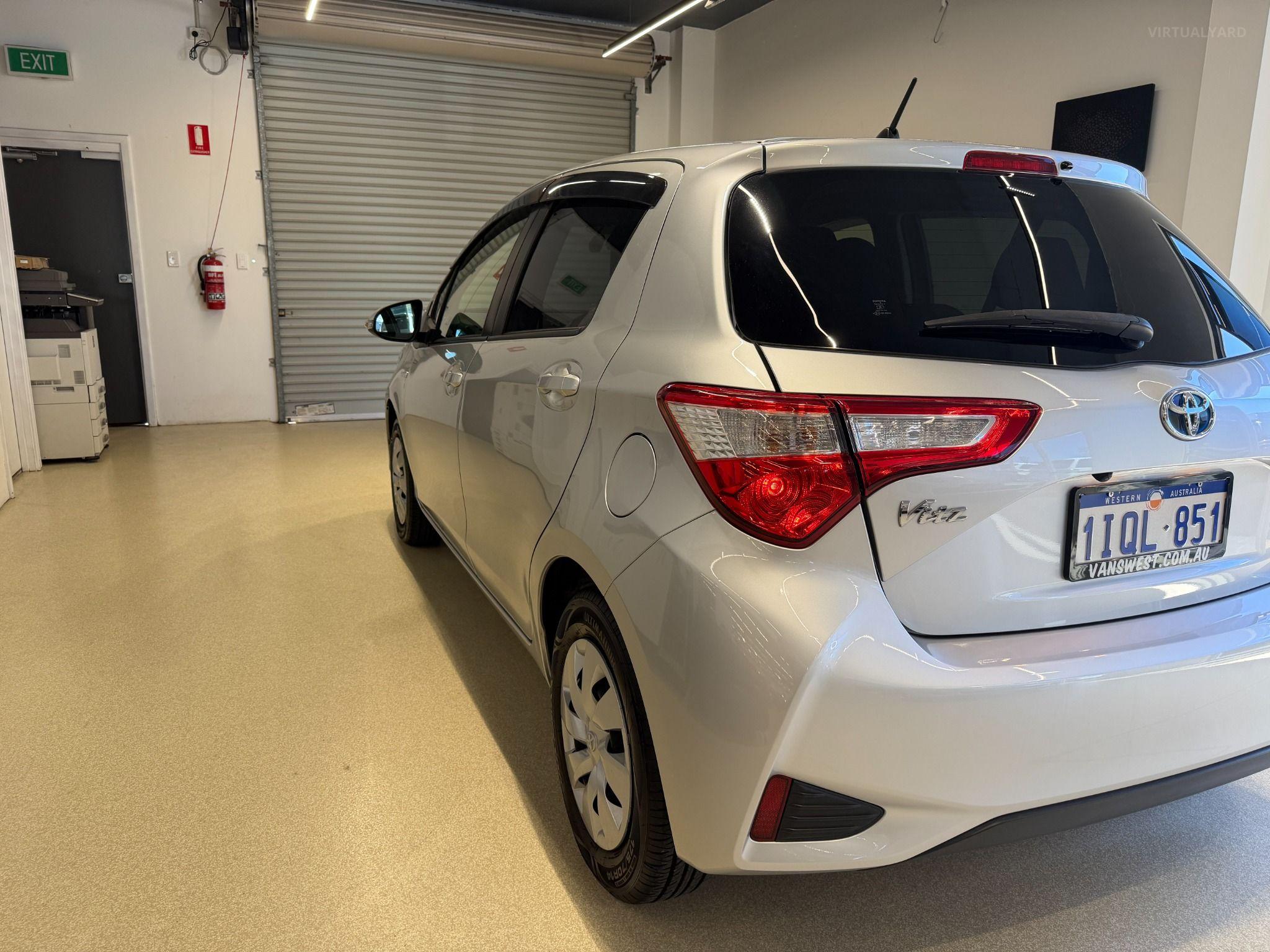 2019 TOYOTA VITZ HYBRID F 2WD NHP130