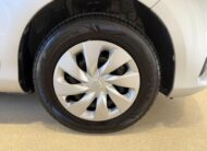 2019 TOYOTA VITZ HYBRID F 2WD NHP130