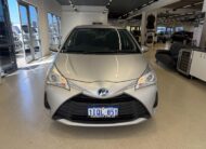 2019 TOYOTA VITZ HYBRID F 2WD NHP130