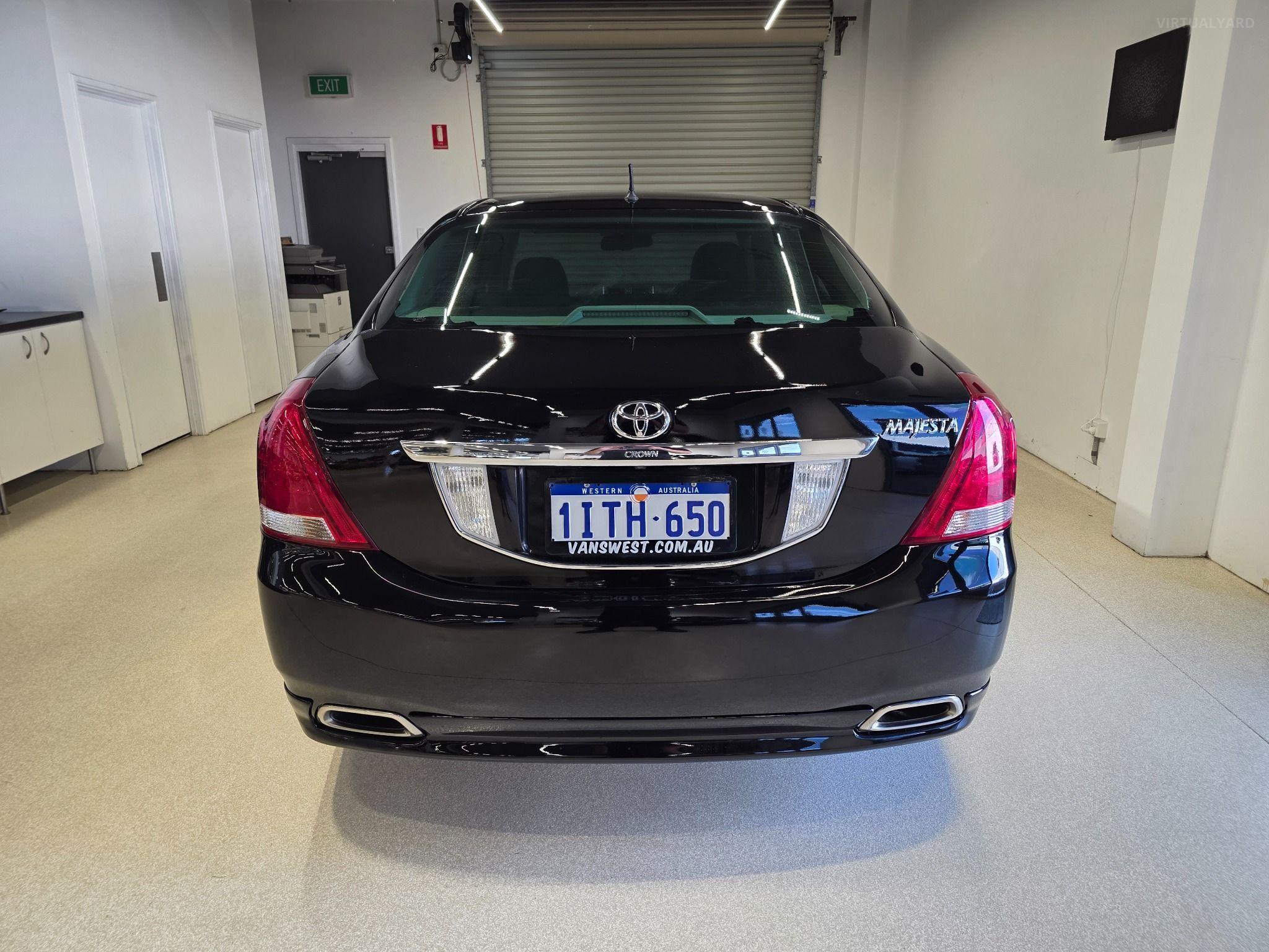 2009 TOYOTA CROWN MAJESTA V8 C-TYPE