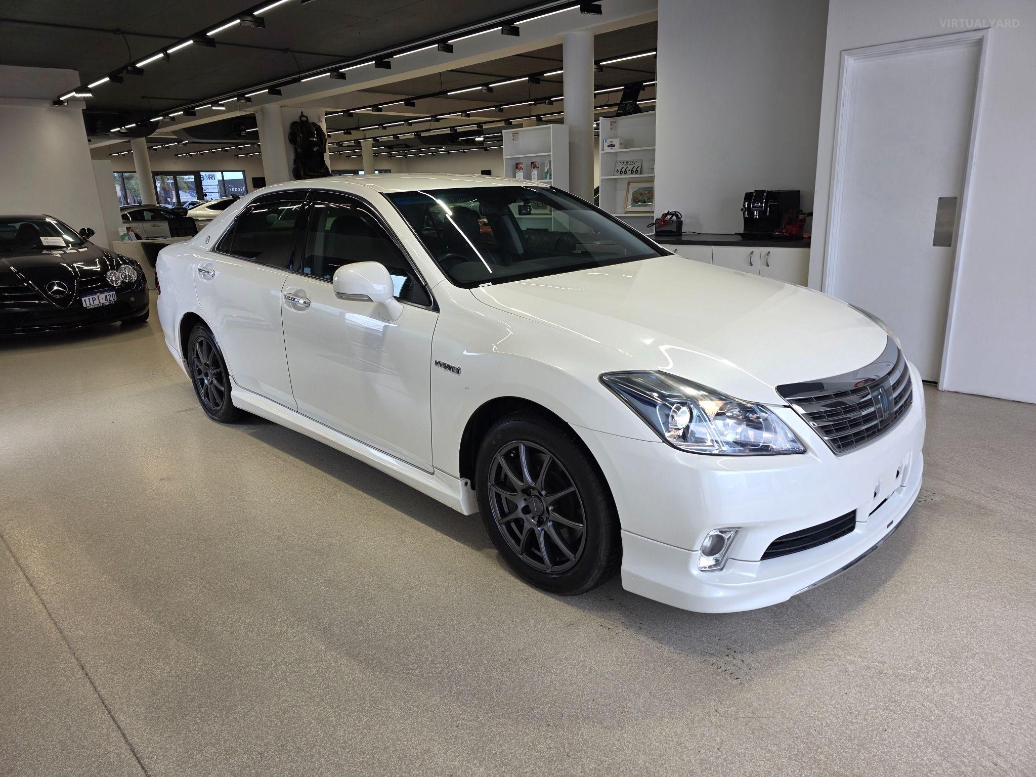 2012 Toyota Crown HYBRID G-PKG GWS204