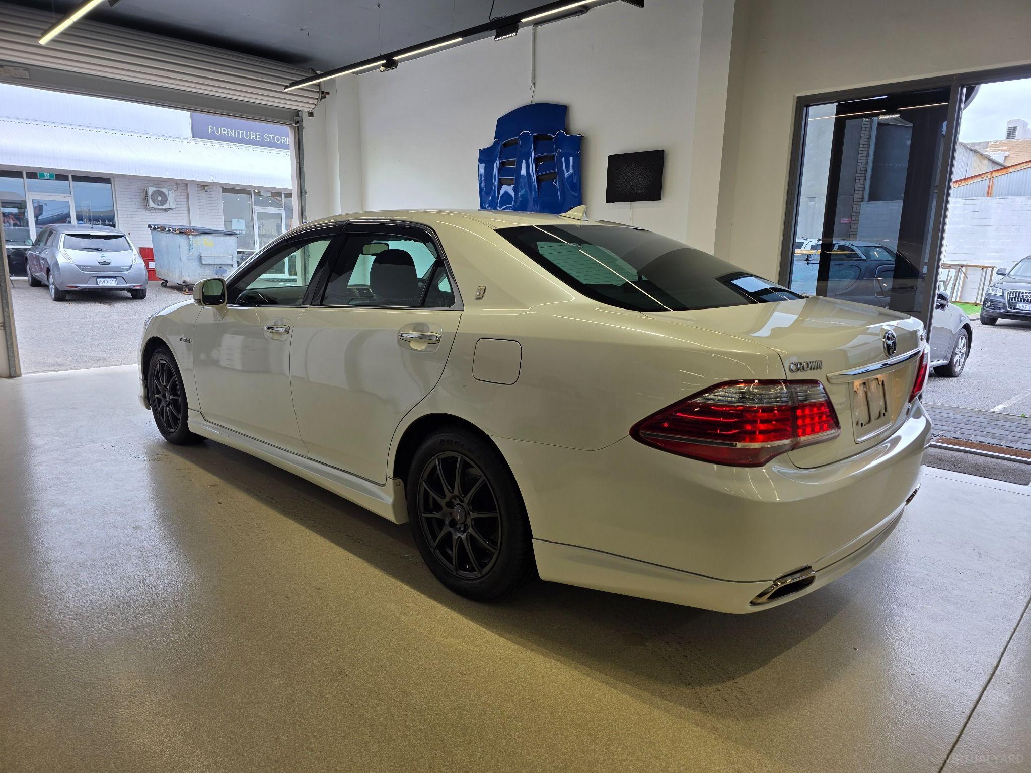 2012 Toyota Crown HYBRID G-PKG GWS204