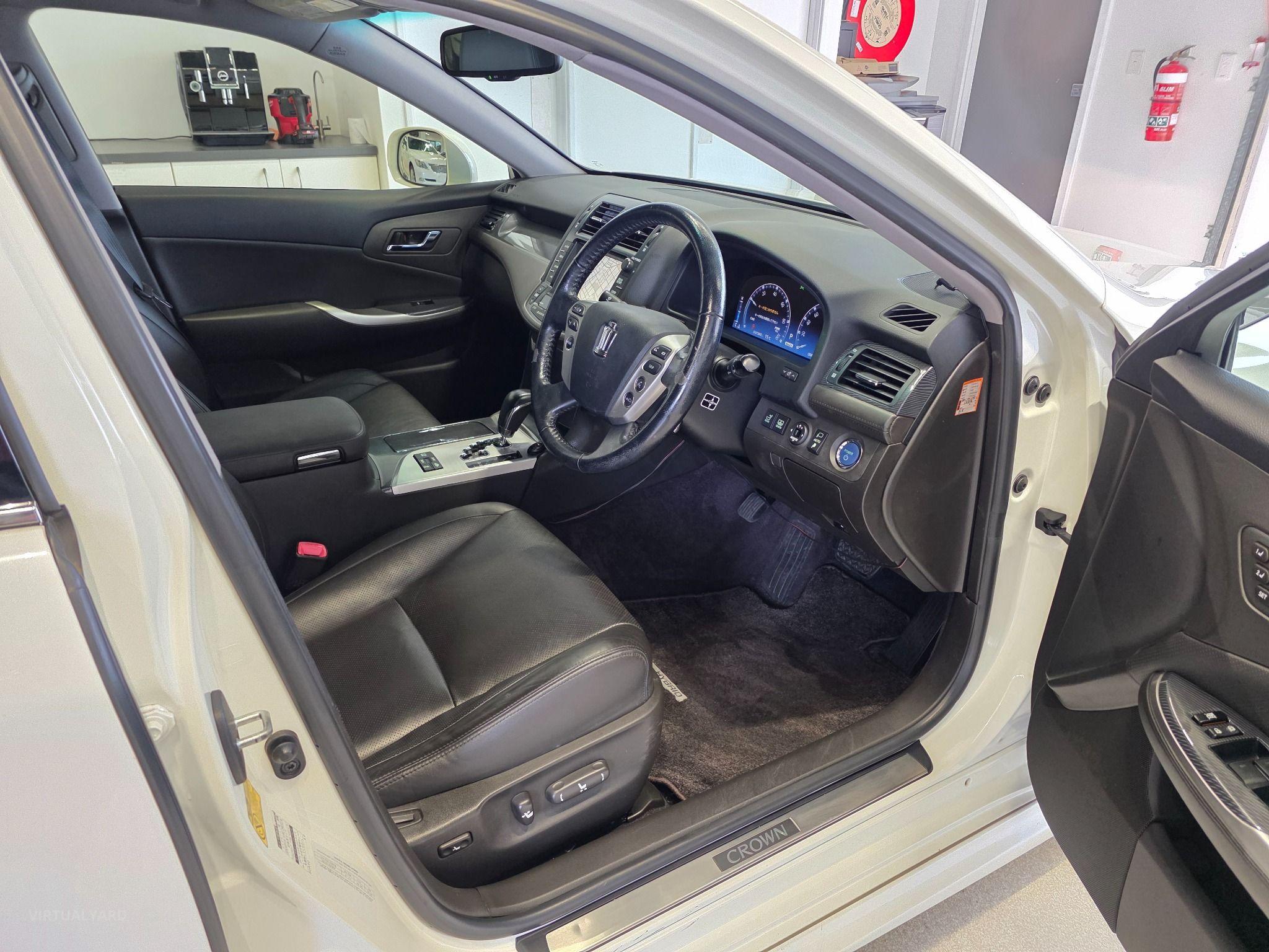 2012 Toyota Crown HYBRID G-PKG GWS204