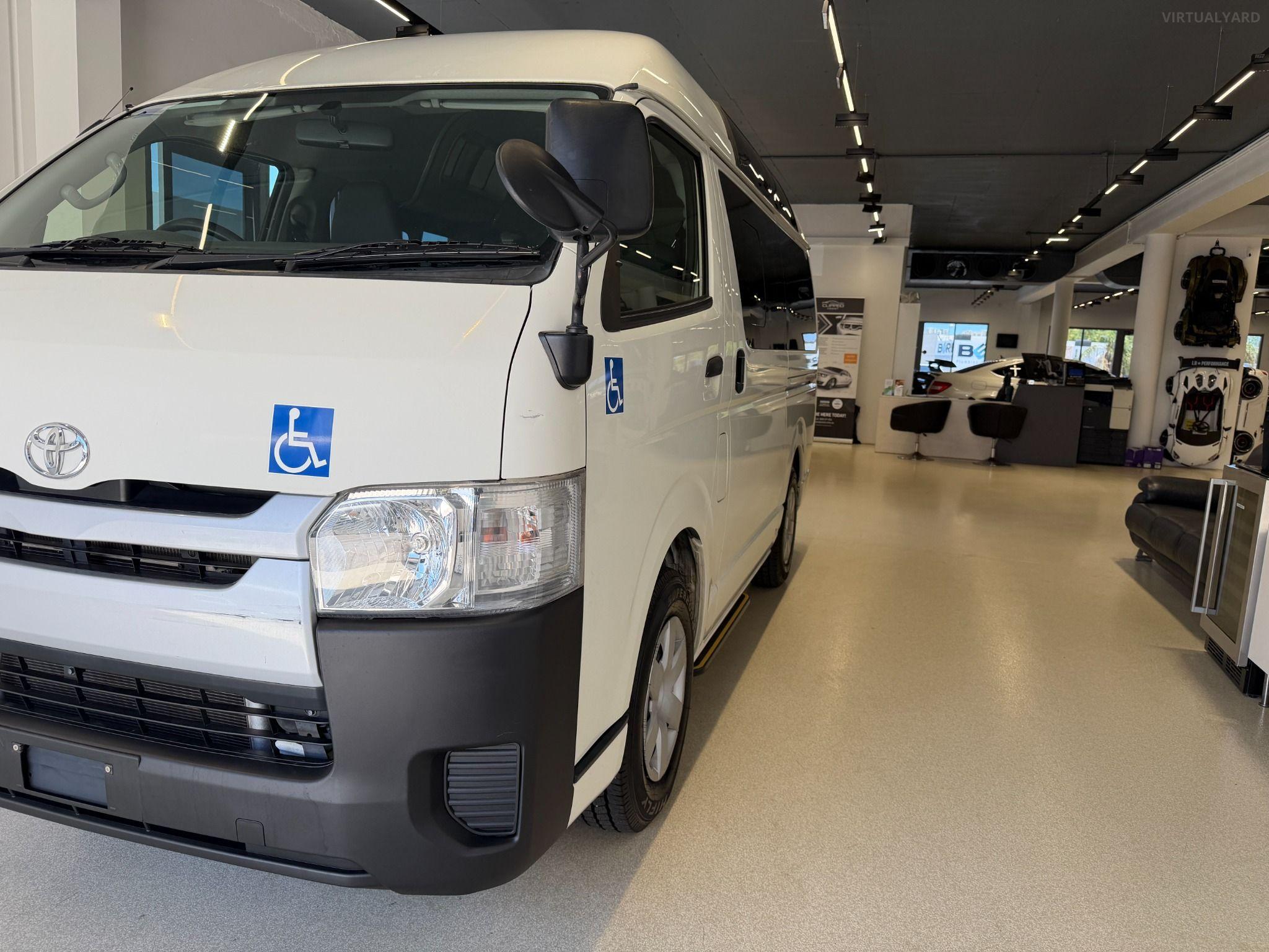 2017 TOYOTA HIACE Welcab TRH200