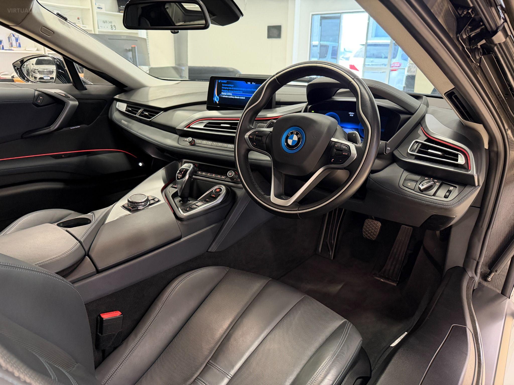 2015 BMW i8 TURBO PLUG IN HYBRID AWD
