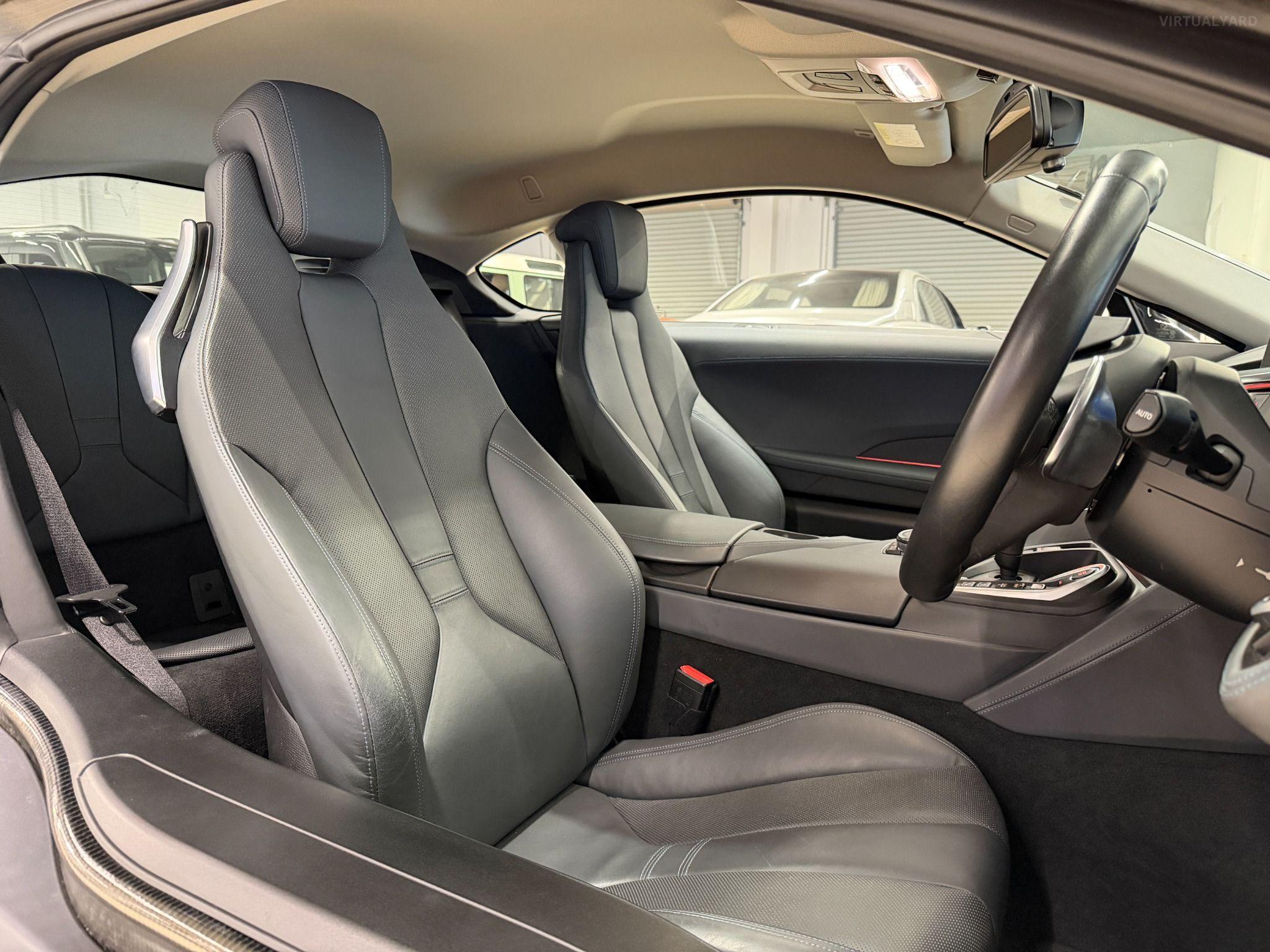 2015 BMW i8 TURBO PLUG IN HYBRID AWD