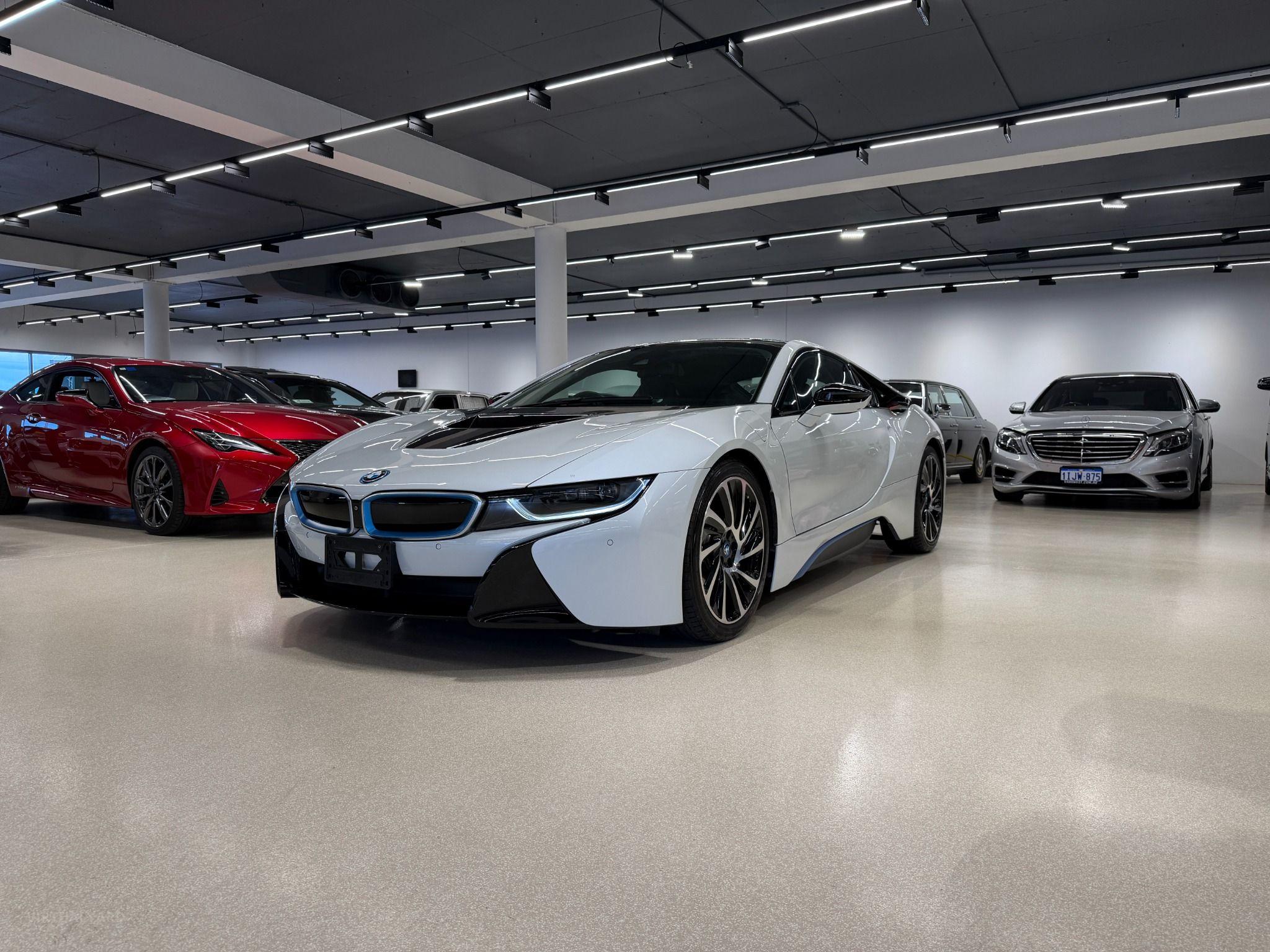 2015 BMW i8 TURBO PLUG IN HYBRID AWD
