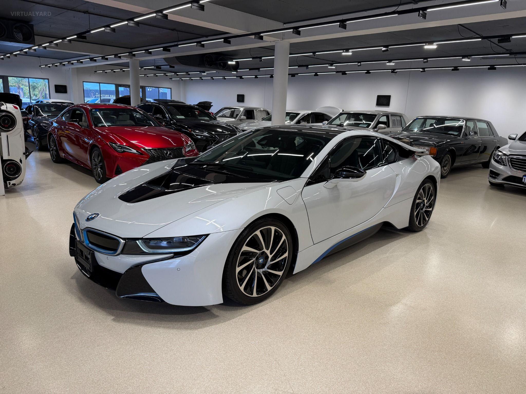 2015 BMW i8 TURBO PLUG IN HYBRID AWD