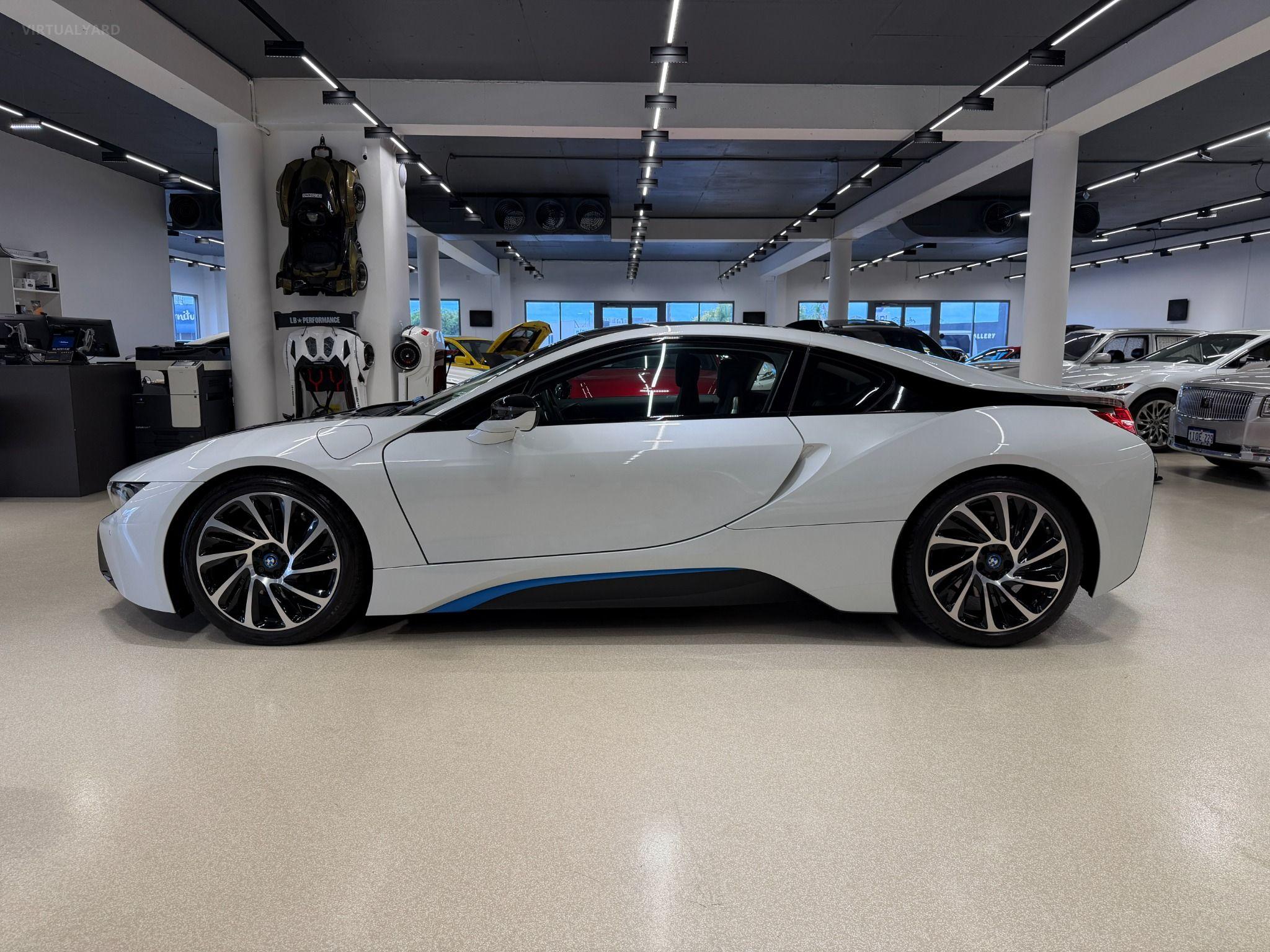 2015 BMW i8 TURBO PLUG IN HYBRID AWD