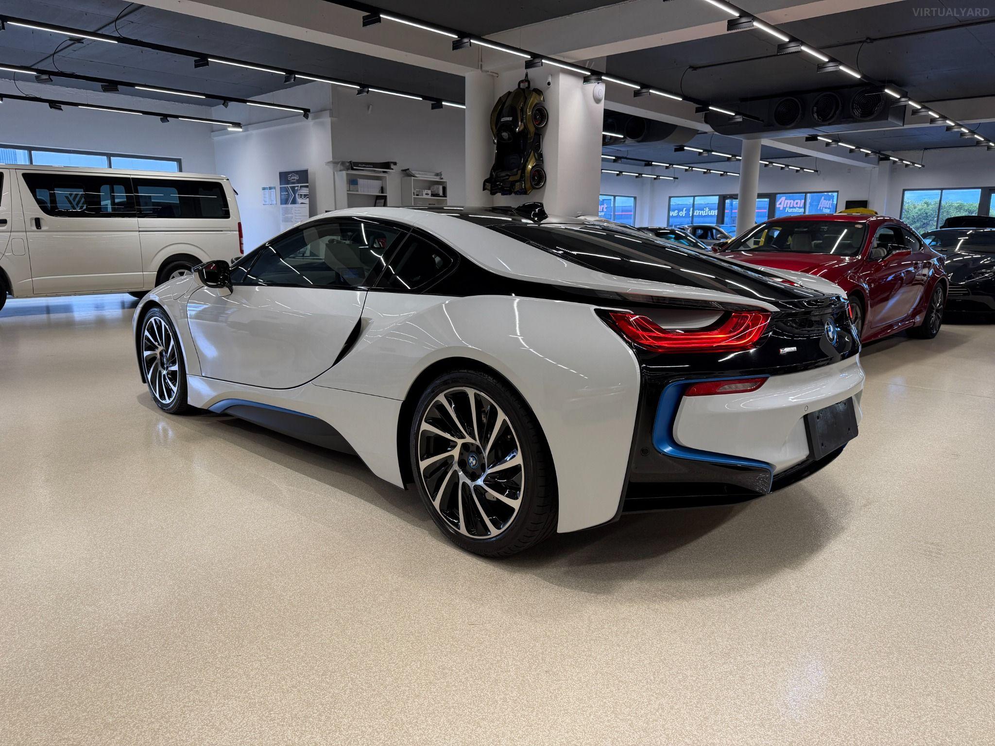 2015 BMW i8 TURBO PLUG IN HYBRID AWD