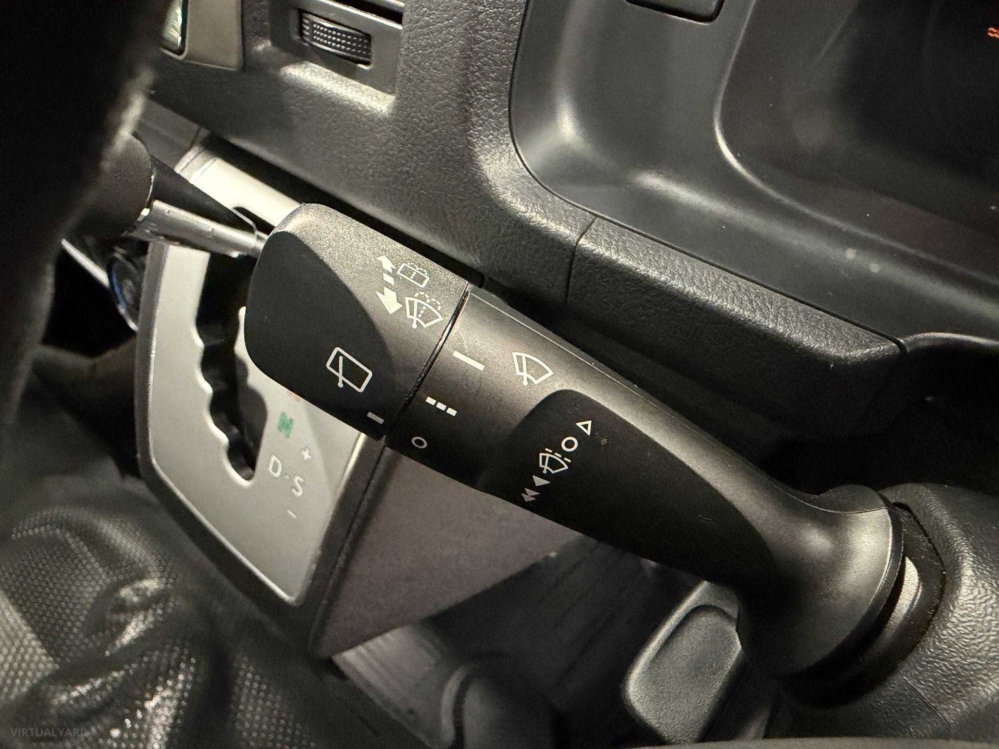 2017 TOYOTA HIACE DX LWB TRH200