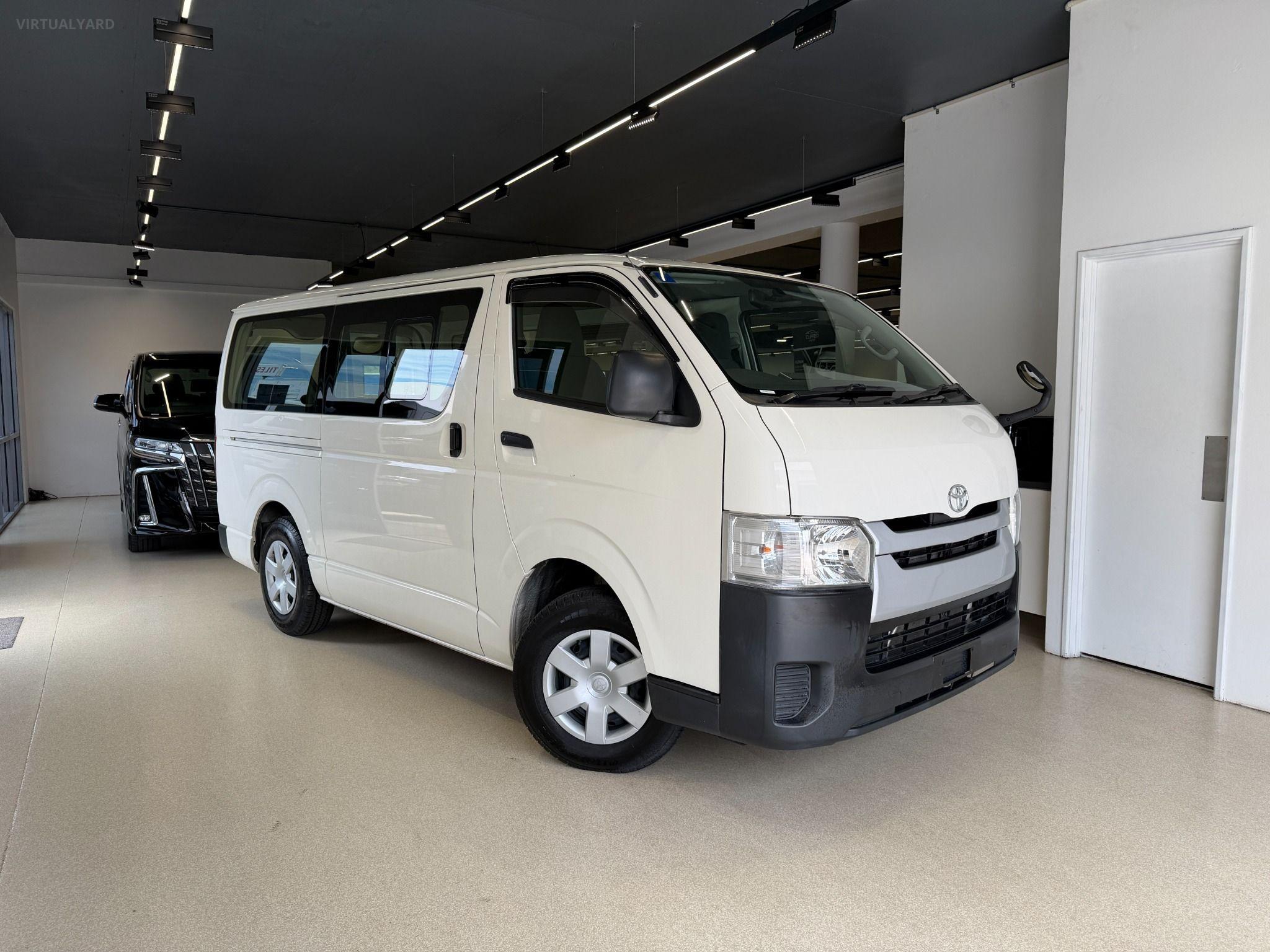 2017 TOYOTA HIACE DX LWB TRH200