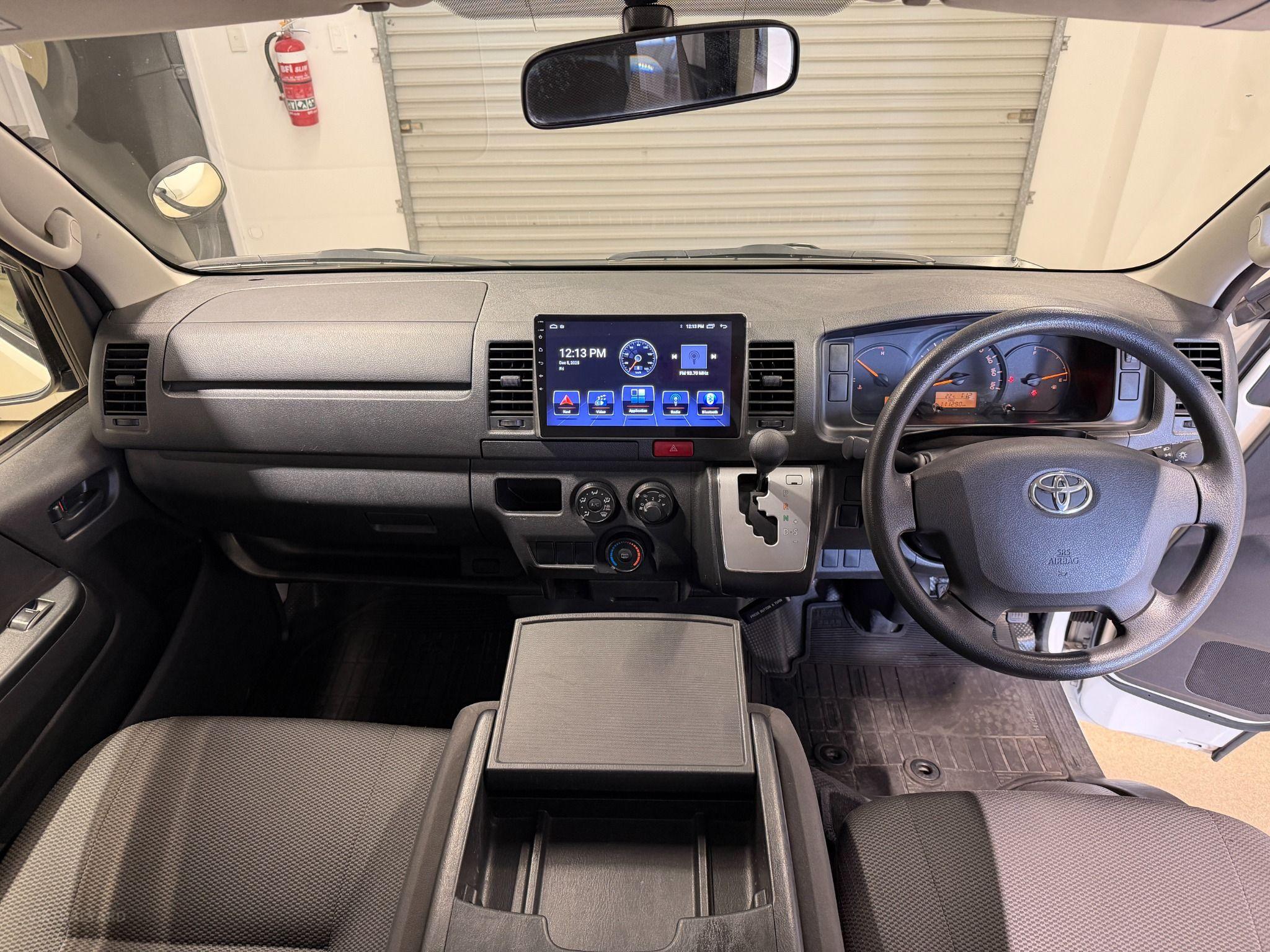 2017 TOYOTA HIACE DX LWB TRH200
