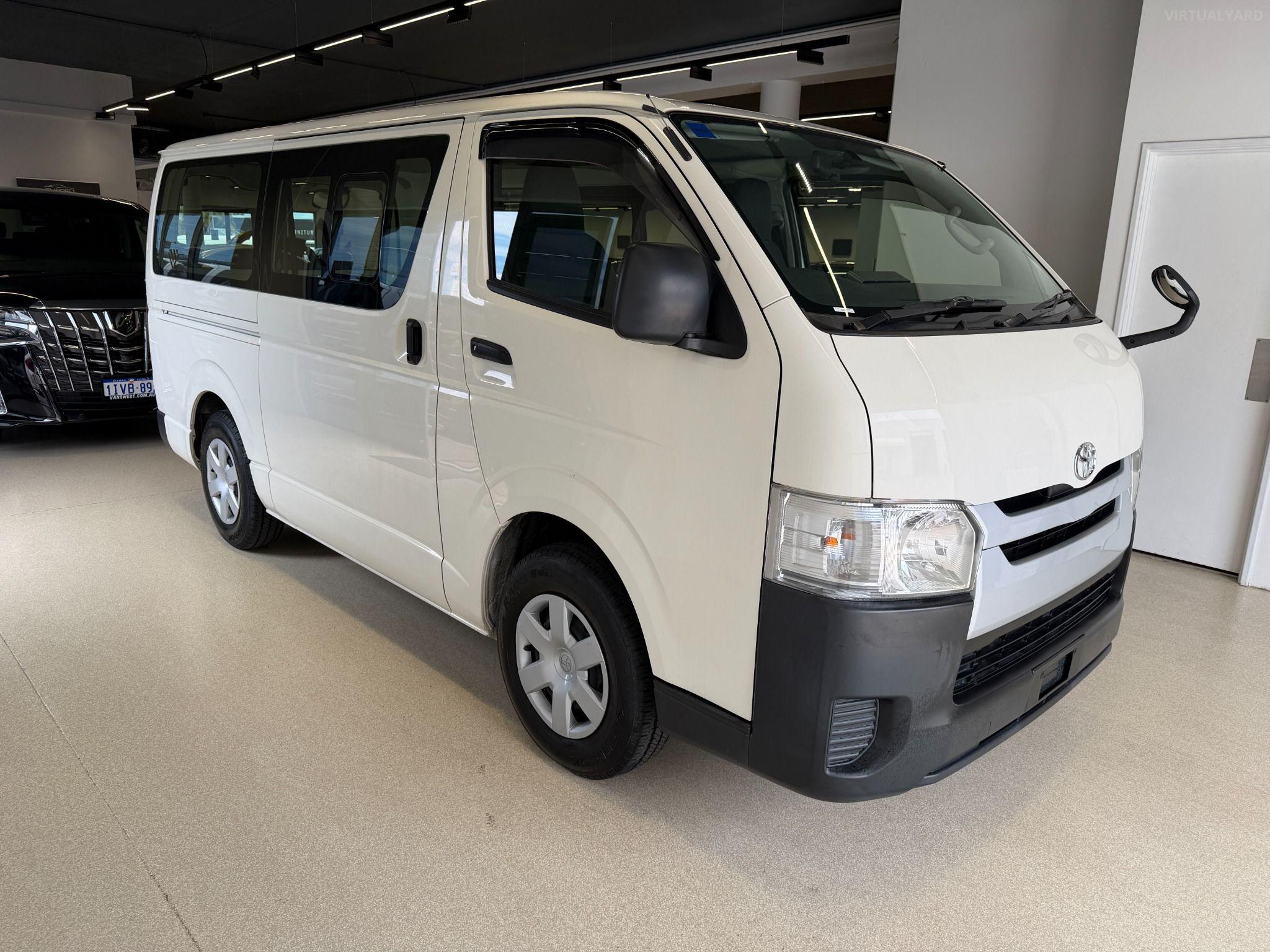 2017 TOYOTA HIACE DX LWB TRH200