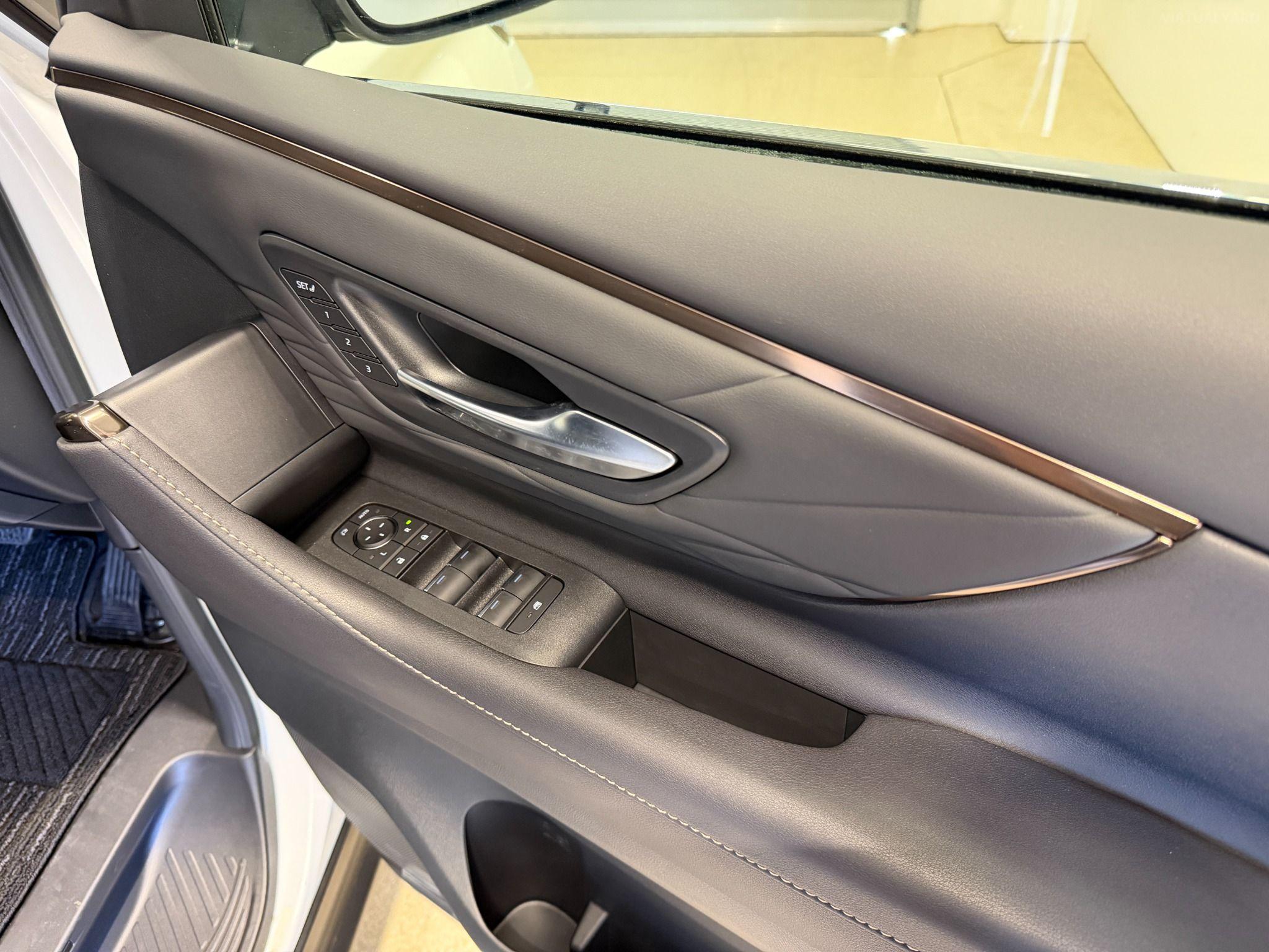 2024 TOYOTA ALPHARD Z AGH40