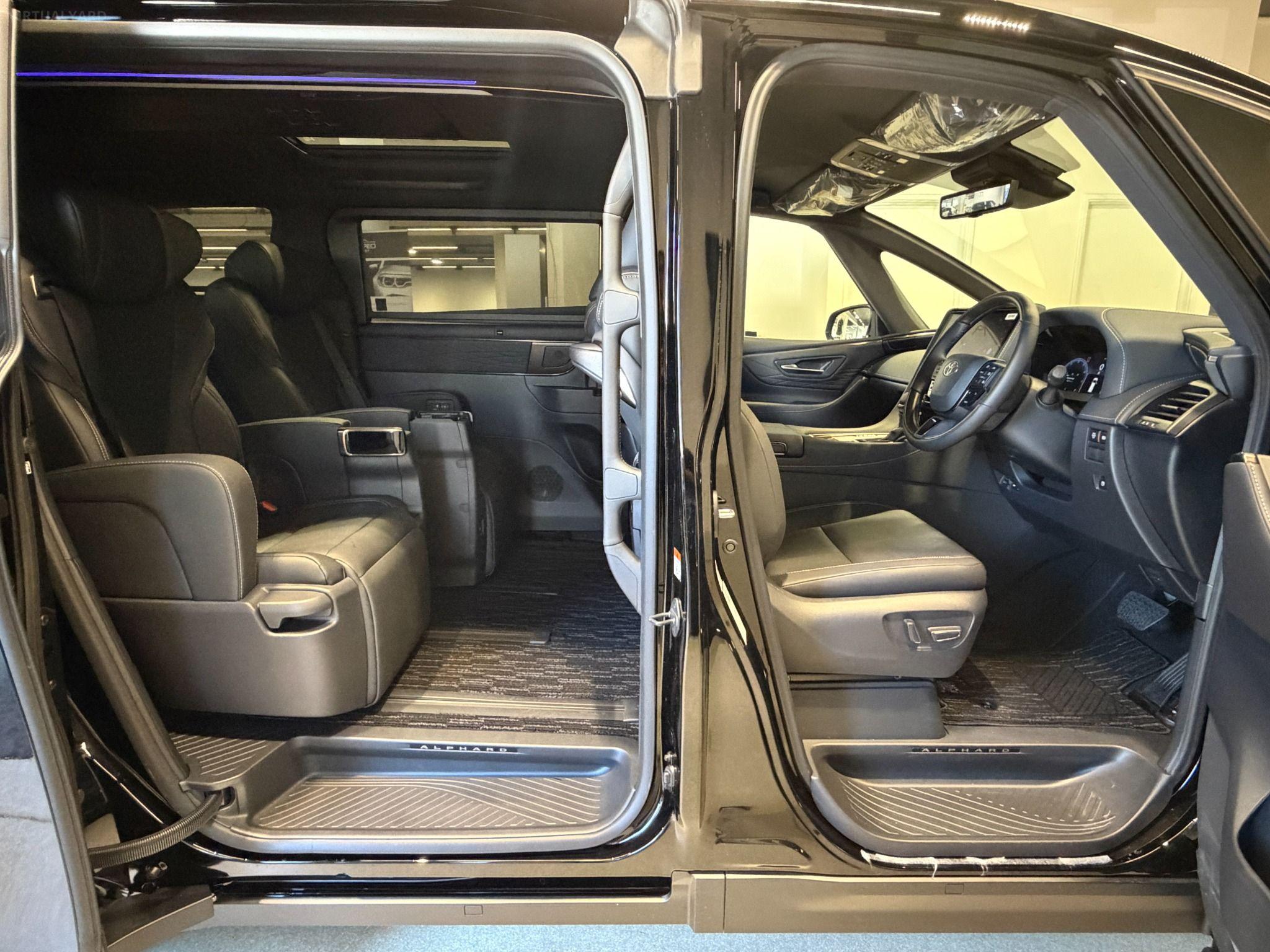 2024 TOYOTA ALPHARD Z AGH40