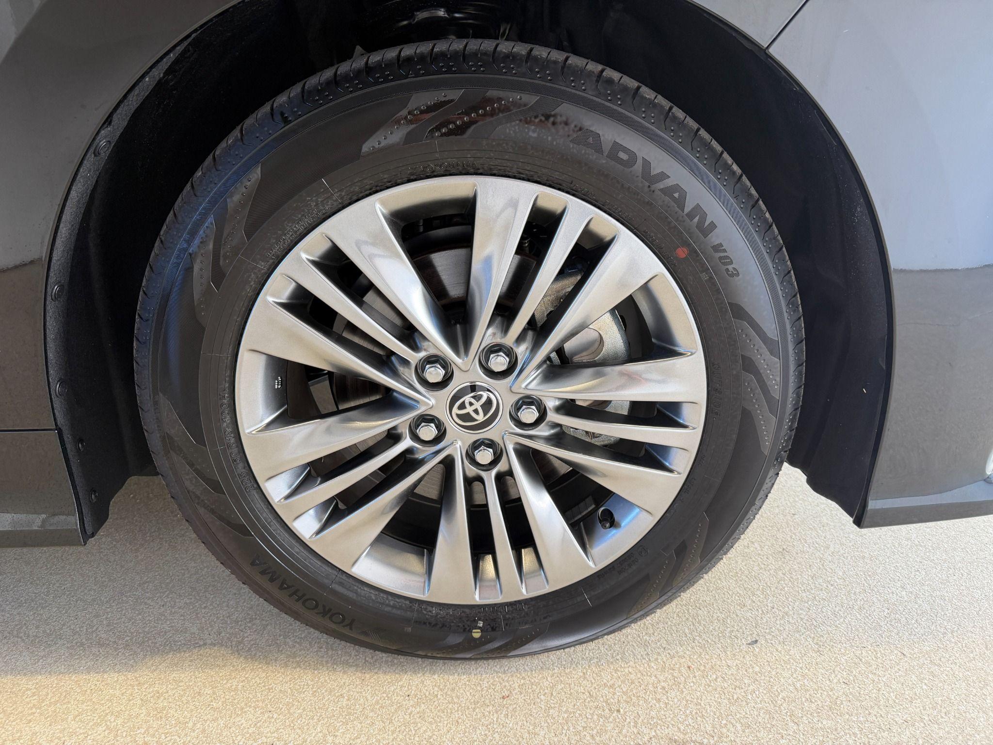 2024 TOYOTA ALPHARD Z AGH40