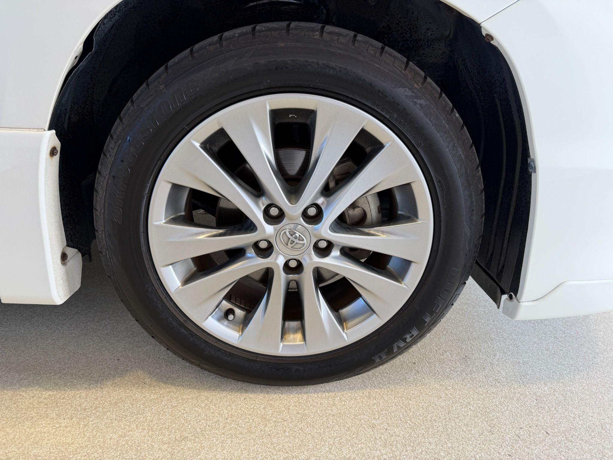 2011 TOYOTA VELLFIRE GGH25 AWD