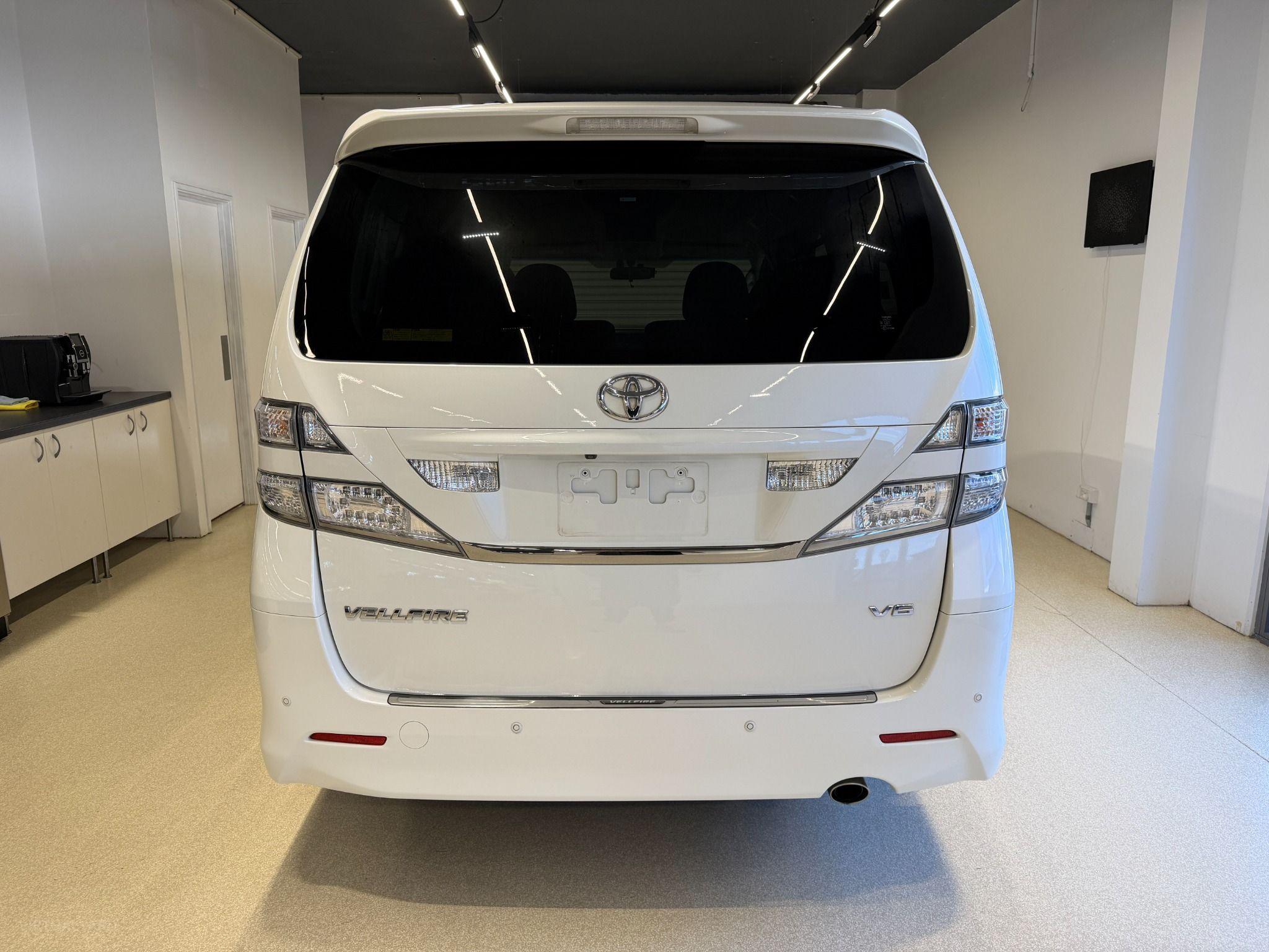 2011 TOYOTA VELLFIRE GGH25 AWD