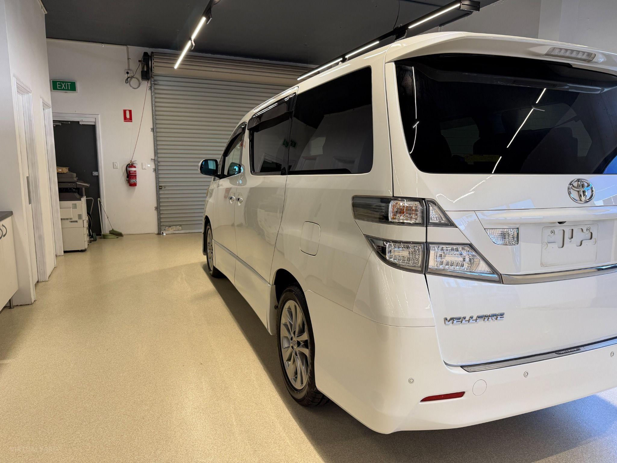 2011 TOYOTA VELLFIRE GGH25 AWD