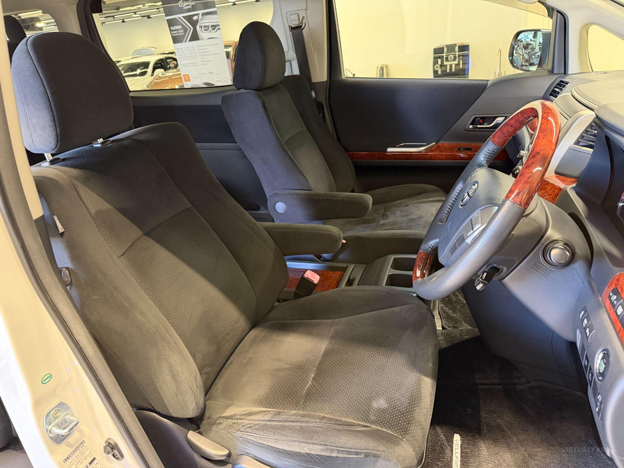 2011 TOYOTA VELLFIRE GGH25 AWD